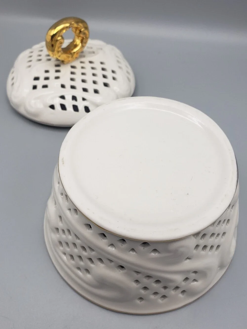 Large Vtg White Porcelain Lidded Trinket Box w/Gold Details Open Lattice 1970's